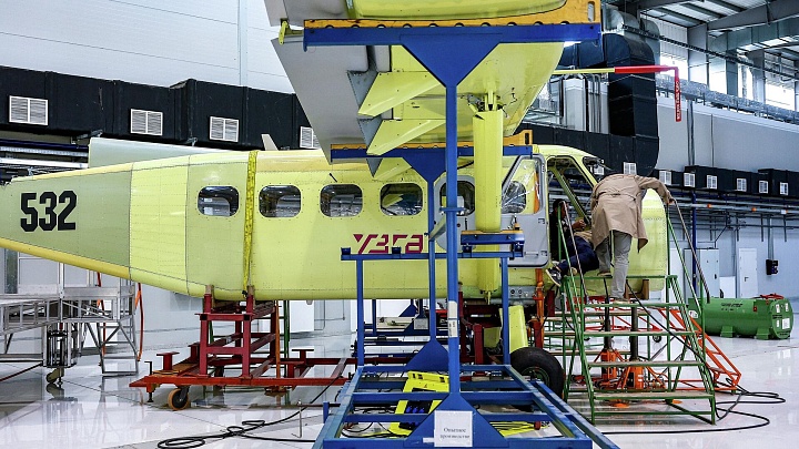 В Минпромторге рассказали о работе над самолетом "Ладога"