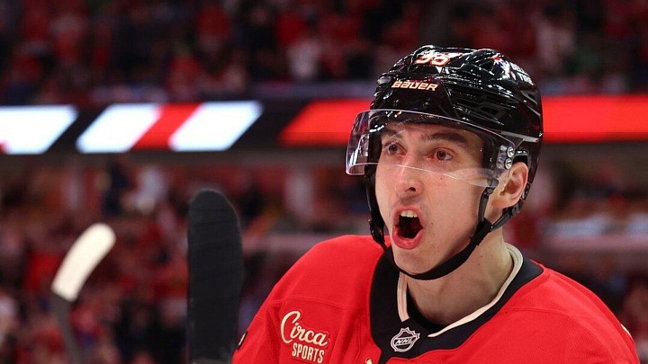 Форварда "Чикаго" Михеева признали первой звездой матча НХЛ